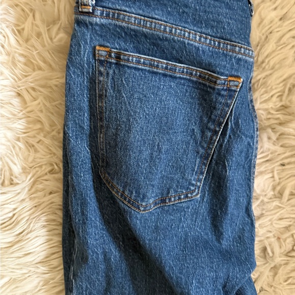 High Rise 90s Relaxed Jean - Picture 3 of 4